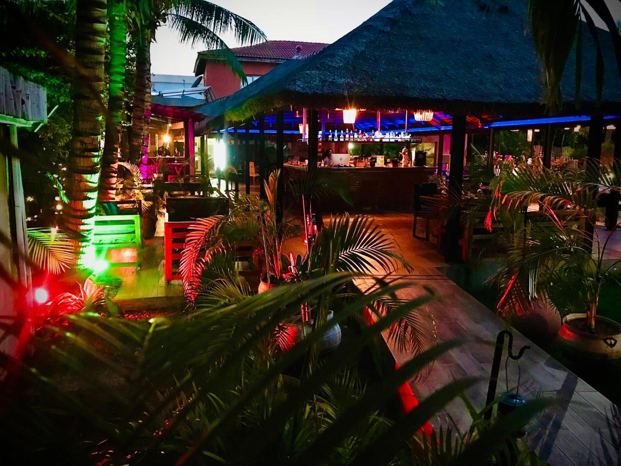Hotel Le Patio Lomé Exterior foto